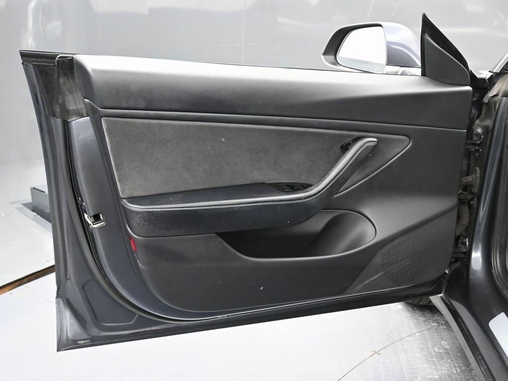 Used 2018 Tesla Model 3 Long Range image 43