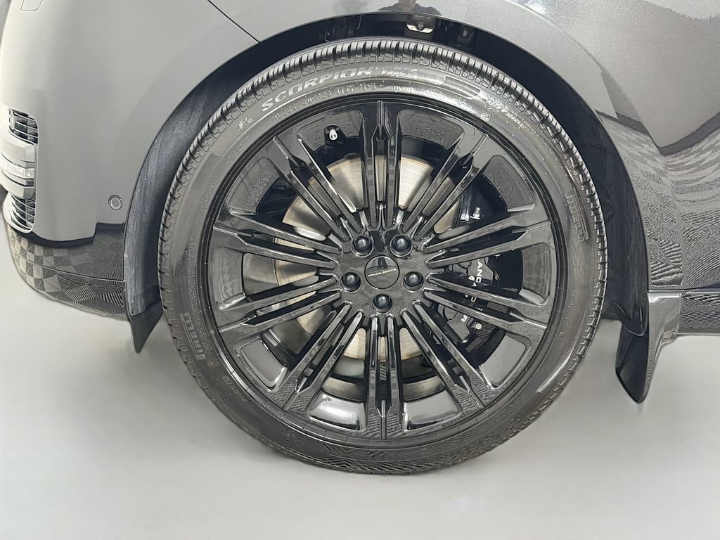 Used 2026 Land Rover Range Rover Long Wheelbase Autobiography AWD/4WD image 34