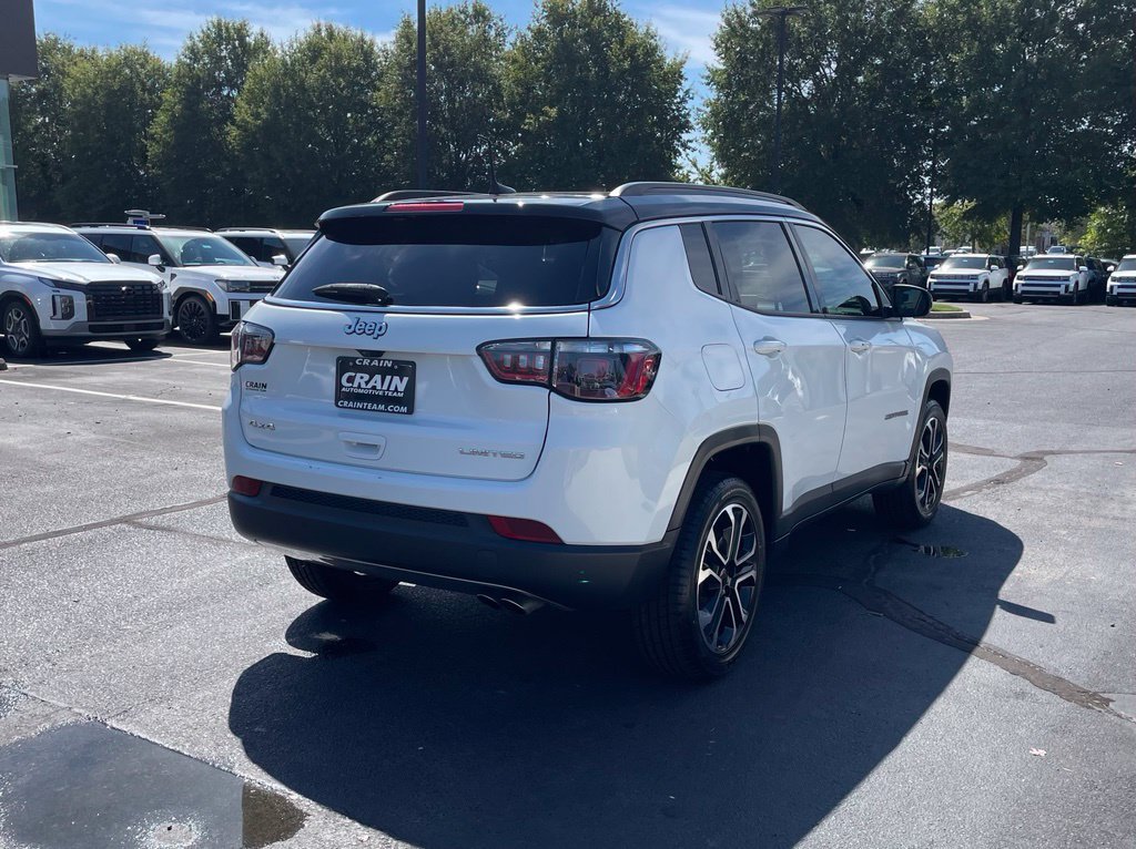 Used 2022 Jeep Compass Limited w/ Sun and Sound Group AWD/4WD image 9