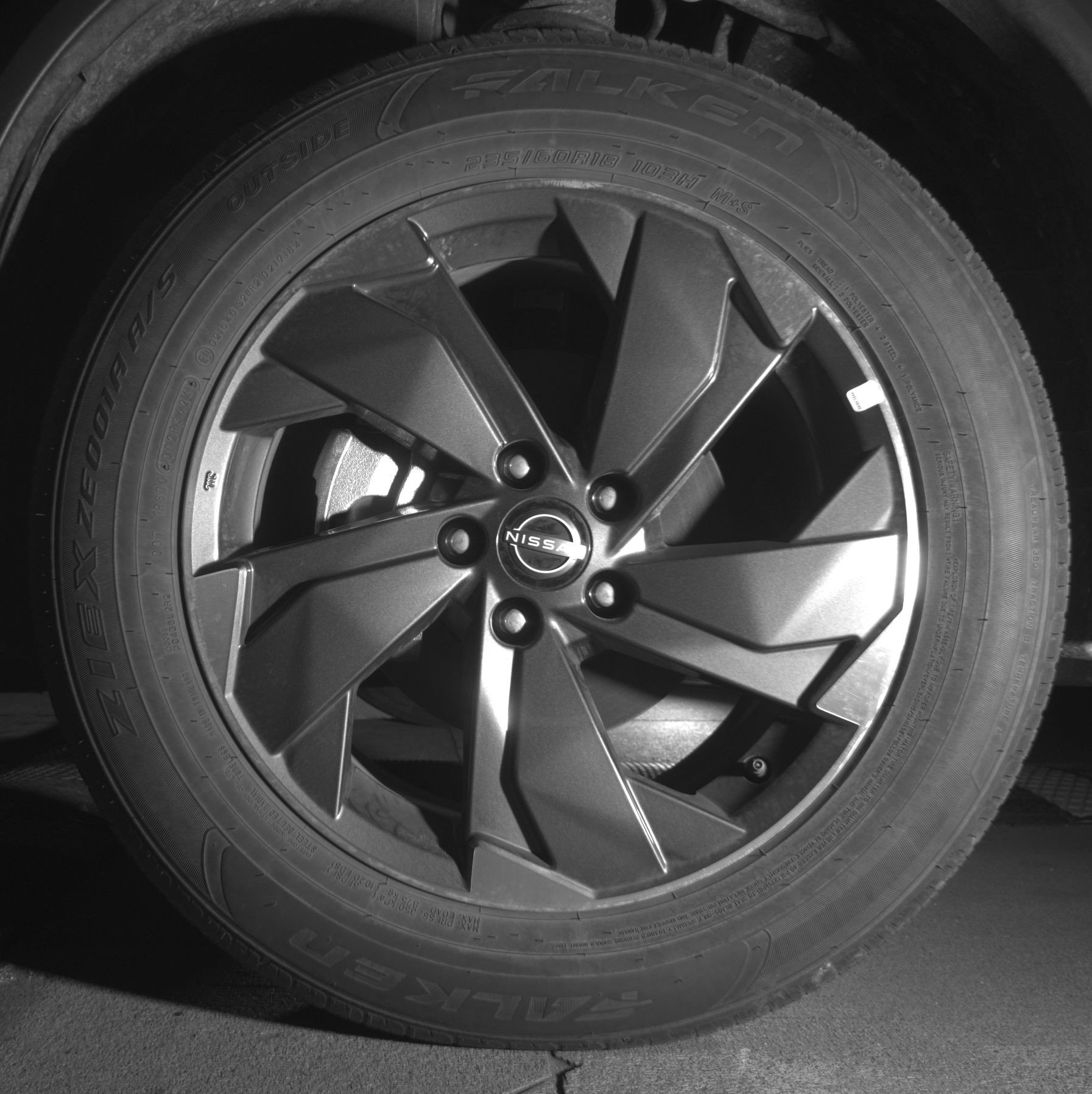 Used 2025 Nissan Rogue SV image 12