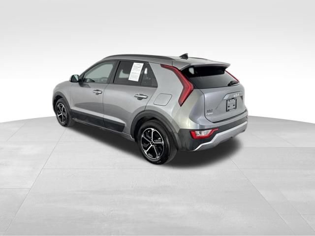 Certified 2025 Kia Niro EX FWD image 9