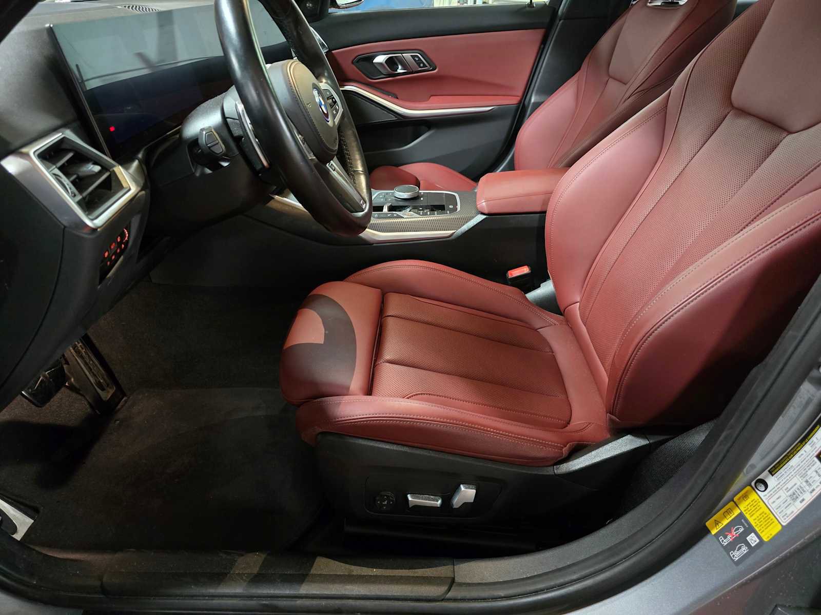 Used 2023 BMW 330e xDrive w/ M Sport Package image 23