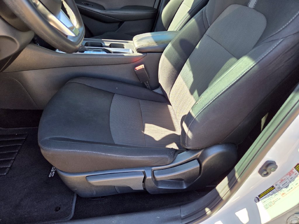 Used 2024 Nissan Sentra SV FWD image 10