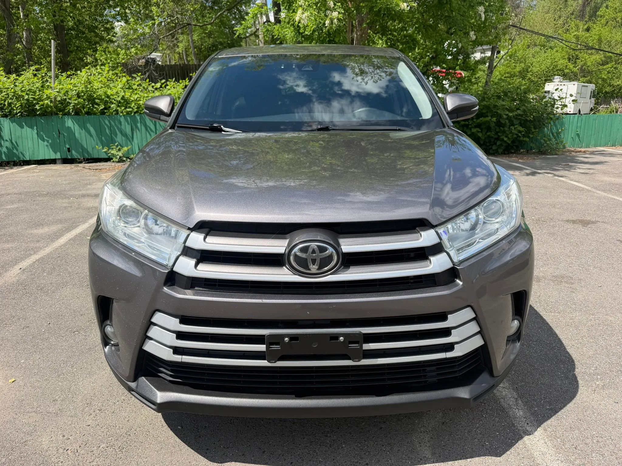 Used 2019 Toyota Highlander Plus image 2