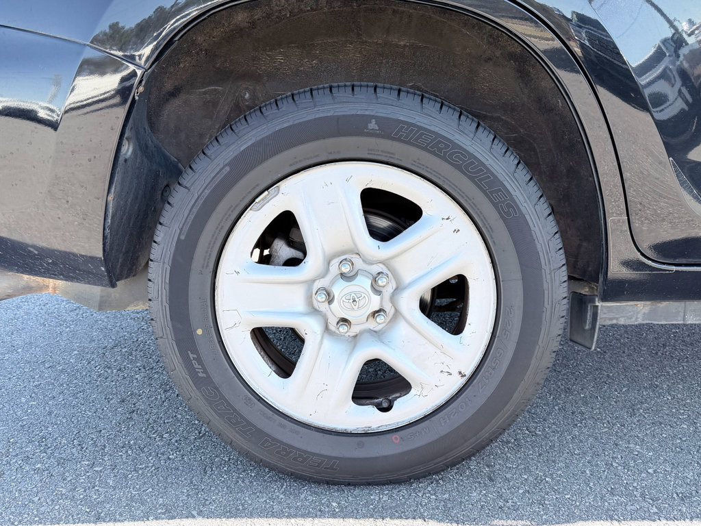 Used 2012 Toyota RAV4 FWD w/ Value Pkg image 32