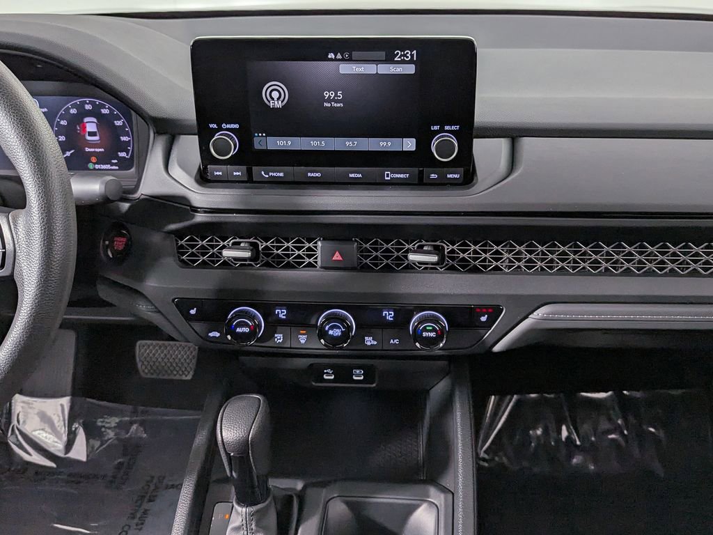 Used 2023 Honda Accord EX image 30