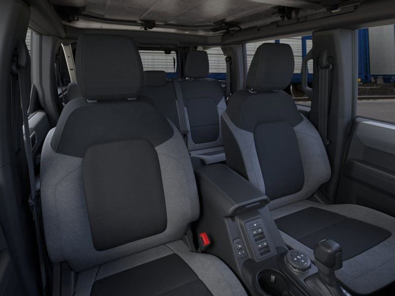 New 2025 Ford Bronco Base image 10