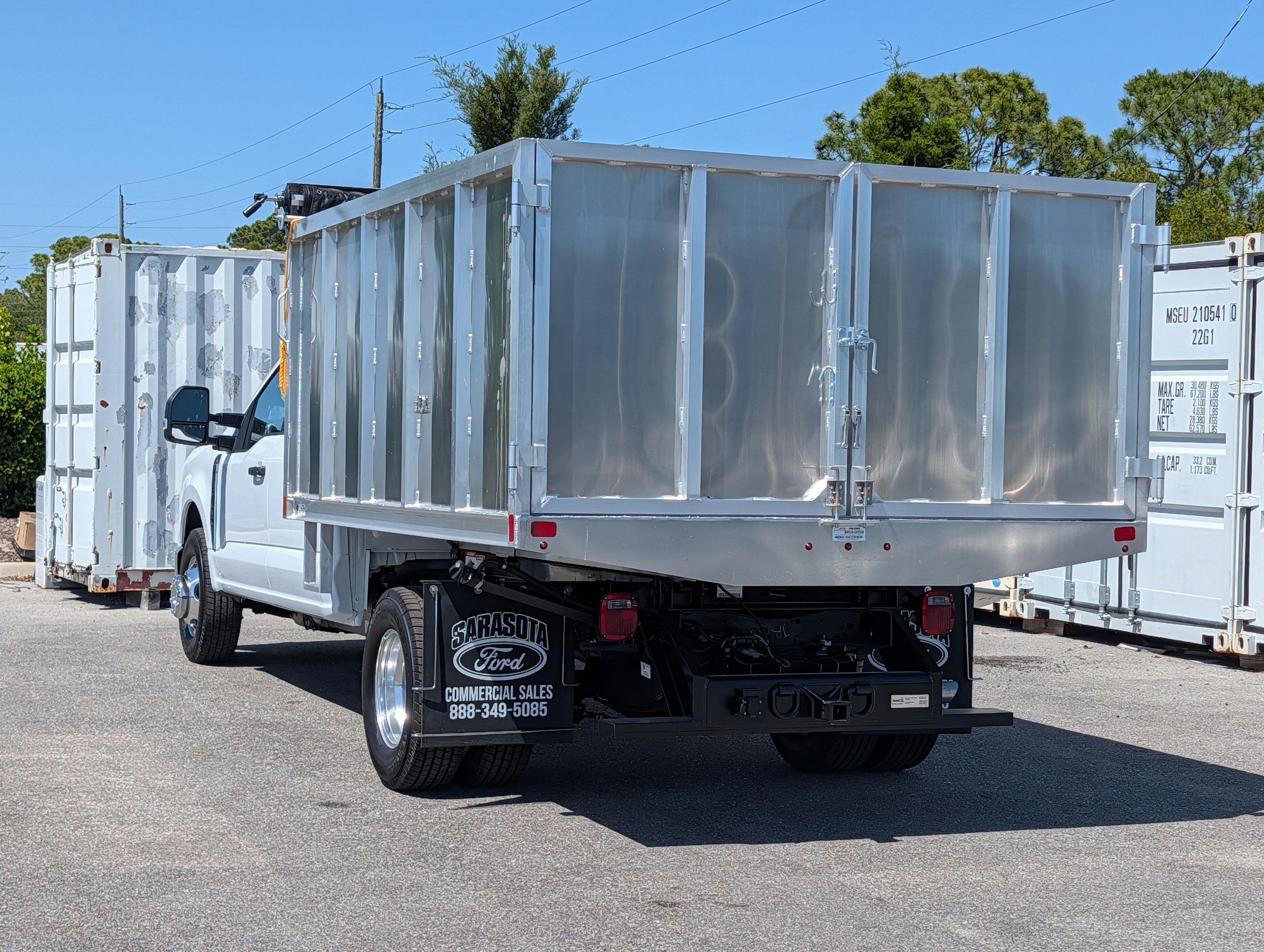 New 2026 Ford F350 XL w/ XL Chrome Package RWD image 7