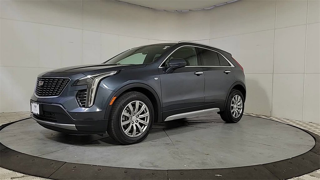 Certified 2020 Cadillac XT4 Premium Luxury w/ Cold Weather Package image 4