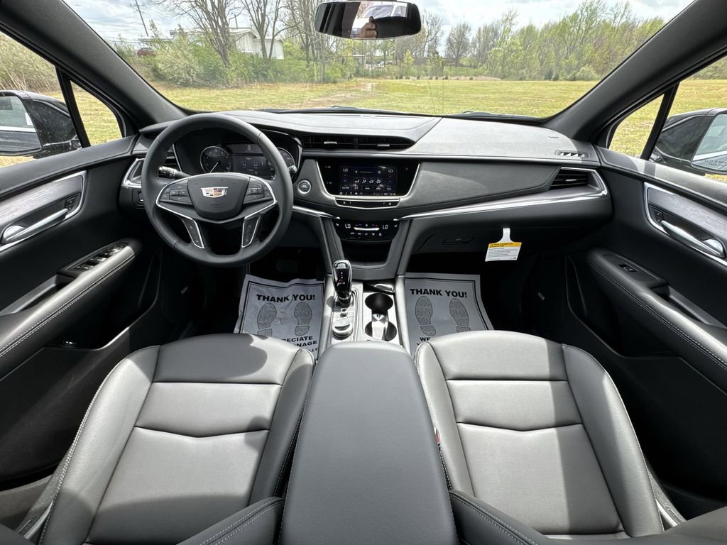 New 2026 Cadillac XT5 Luxury image 21