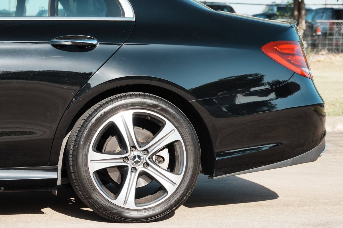Used 2019 Mercedes-Benz E 300 image 25