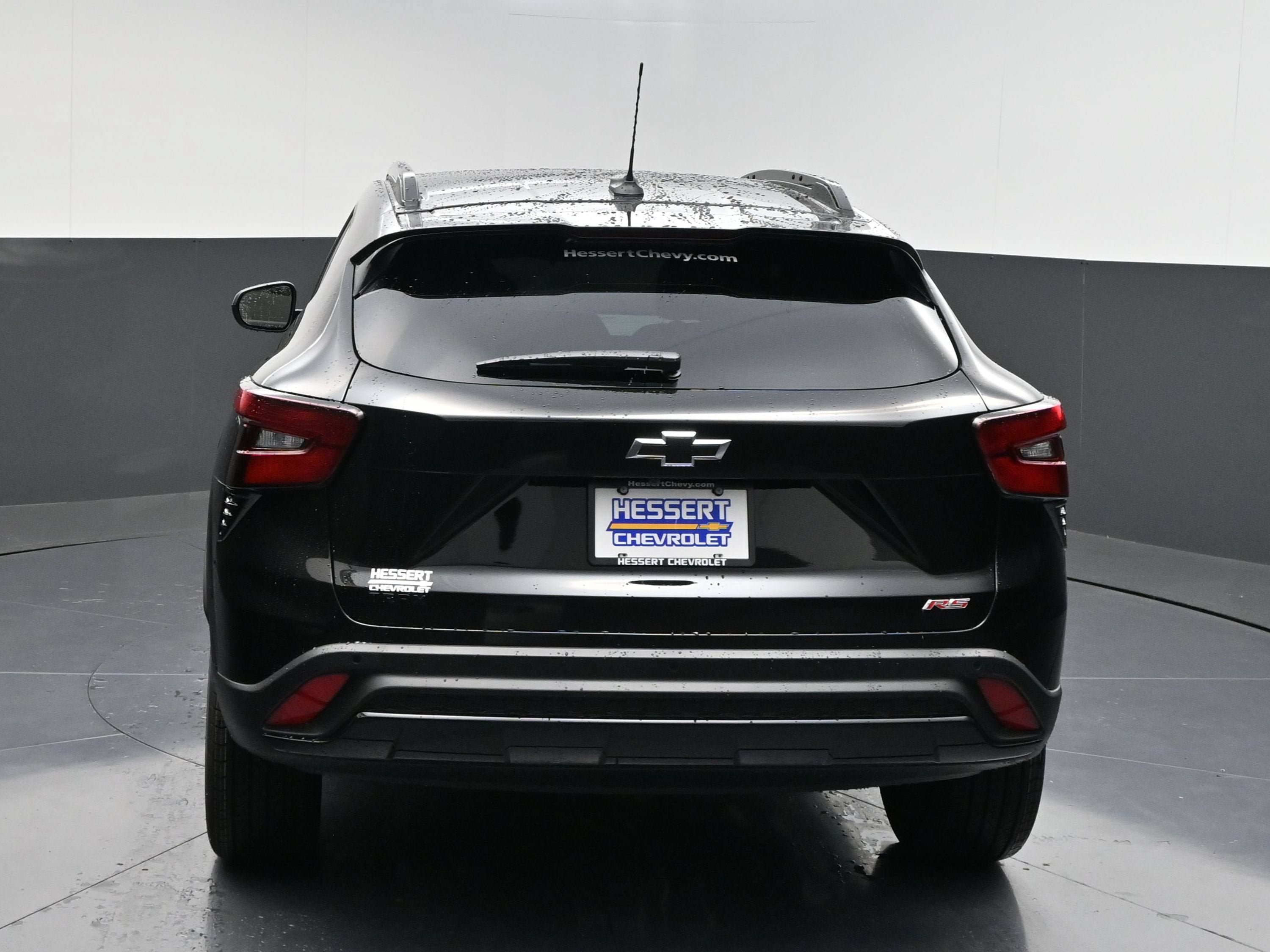 New 2026 Chevrolet Trax RS w/ Sunroof Package FWD image 7