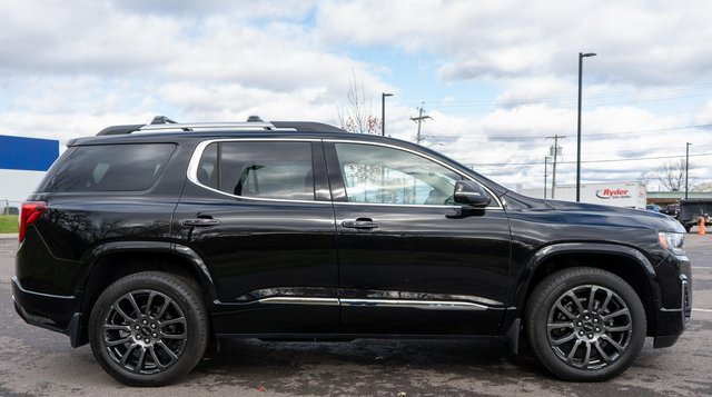 Used 2023 GMC Acadia Denali w/ Black Diamond Edition image 5