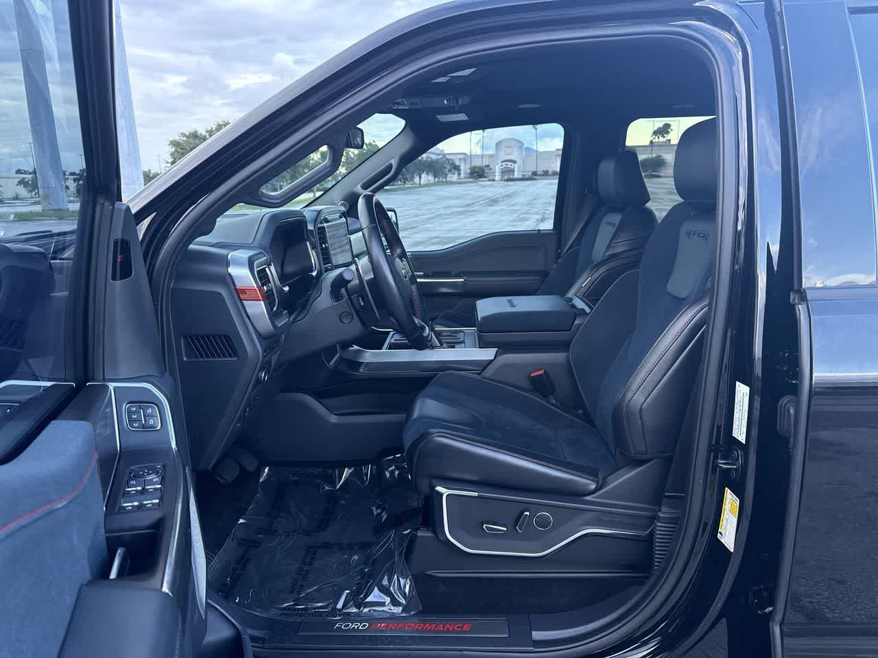 Used 2022 Ford F150 Raptor w/ Equipment Group 801A High AWD/4WD image 9