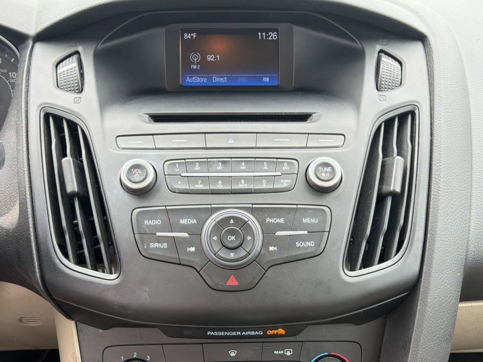 Used 2016 Ford Focus SE FWD image 43