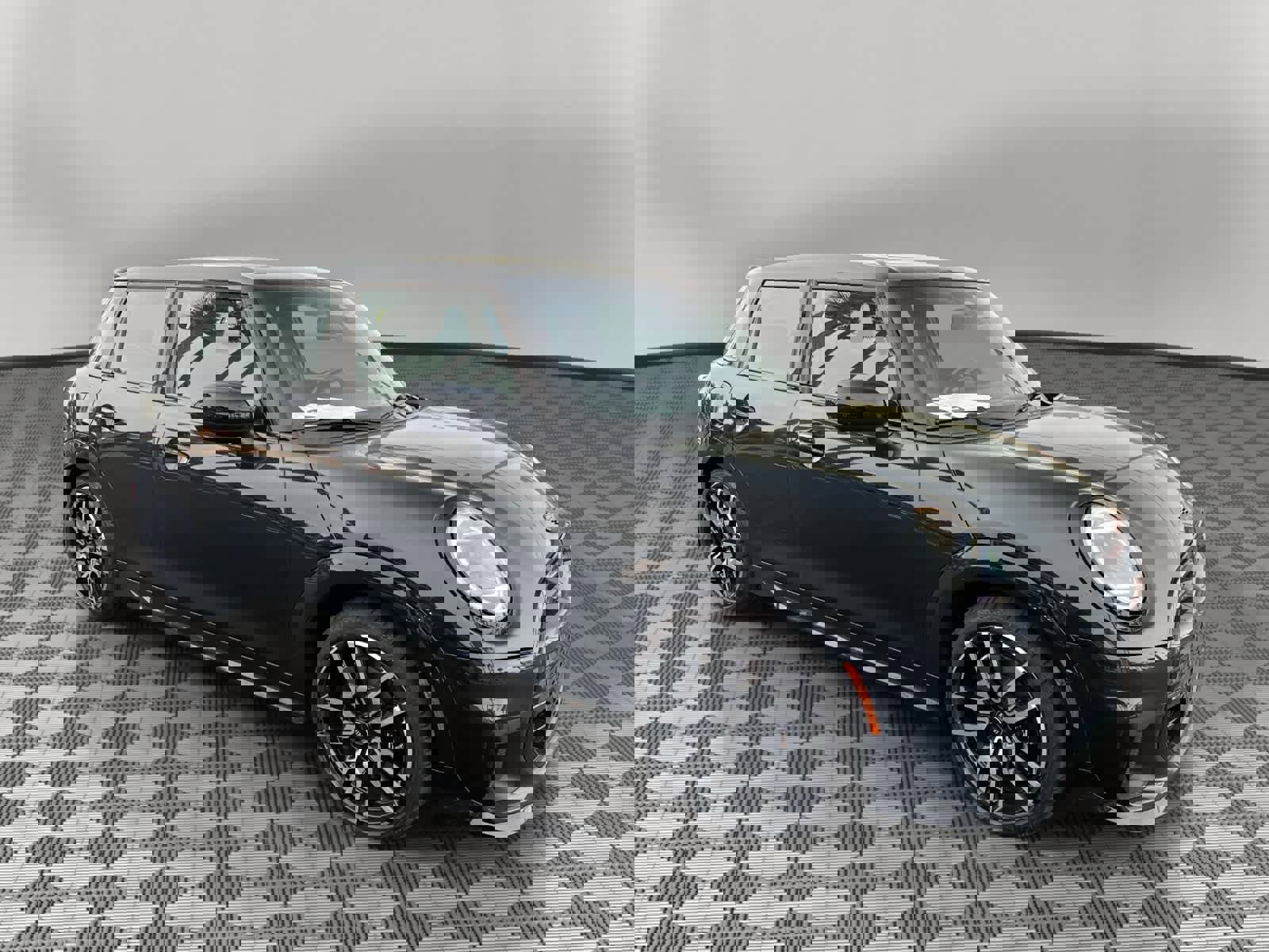 Certified 2025 MINI Cooper S image 1