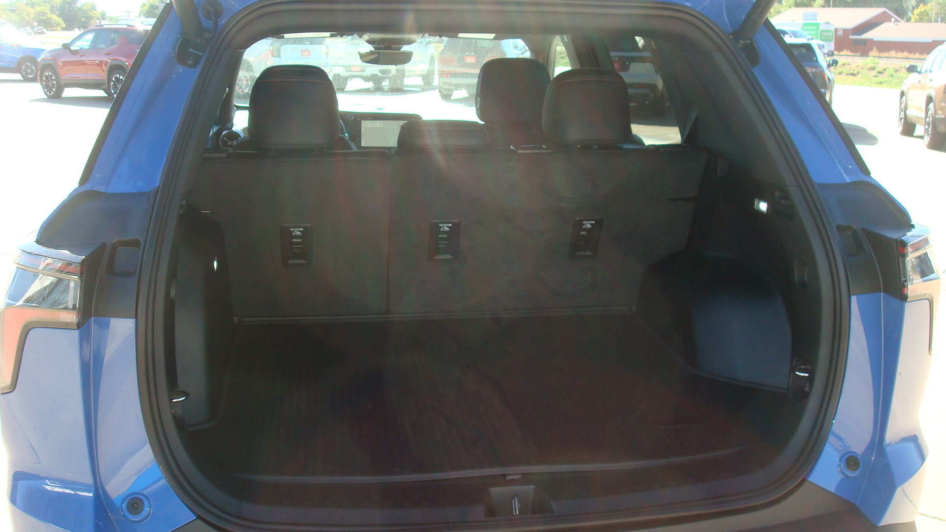 New 2027 Chevrolet Equinox ACTIV w/ Safety and Technology Package AWD/4WD image 12