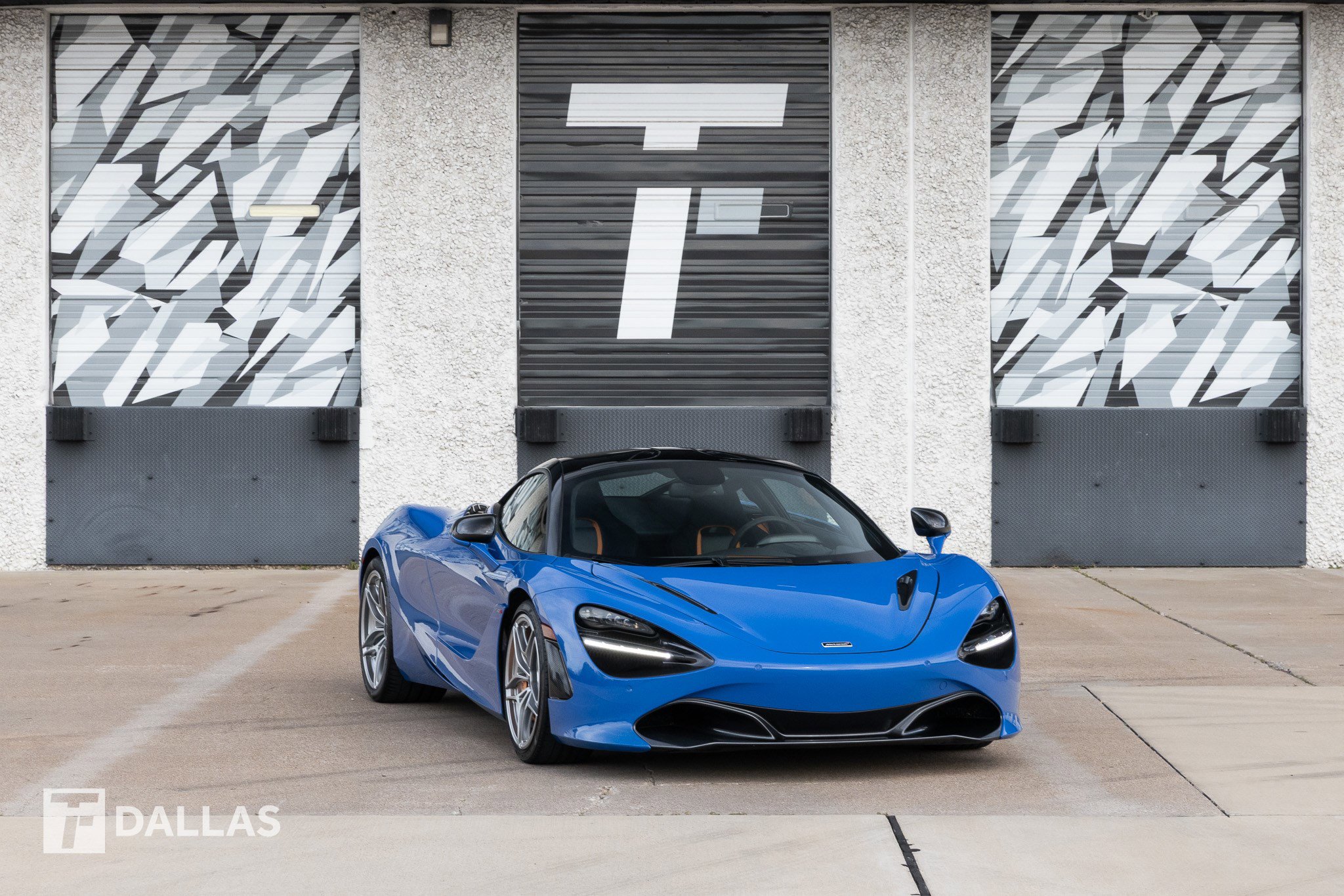 Used 2018 McLaren 720S image 1