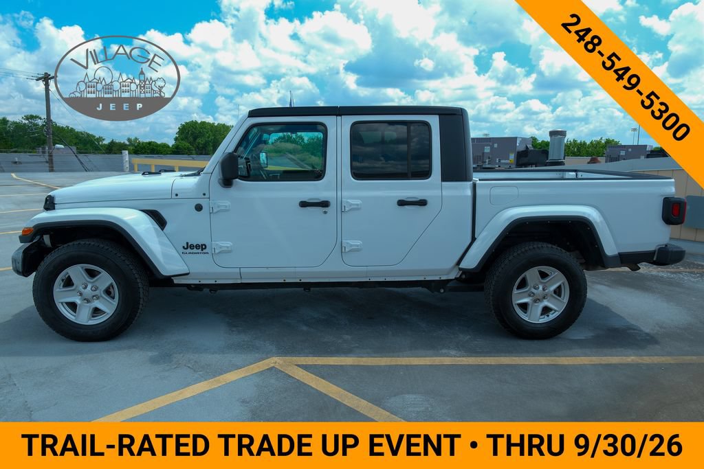 Used 2022 Jeep Gladiator Sport AWD/4WD image 2
