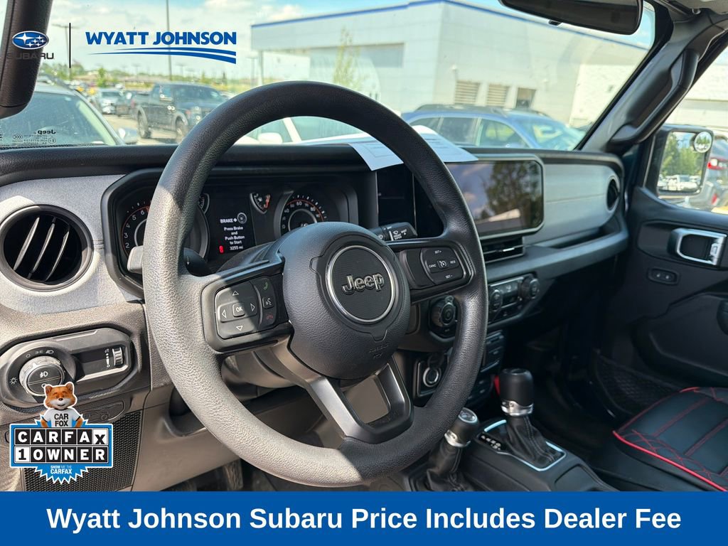 Used 2025 Jeep Gladiator Sport AWD/4WD image 11