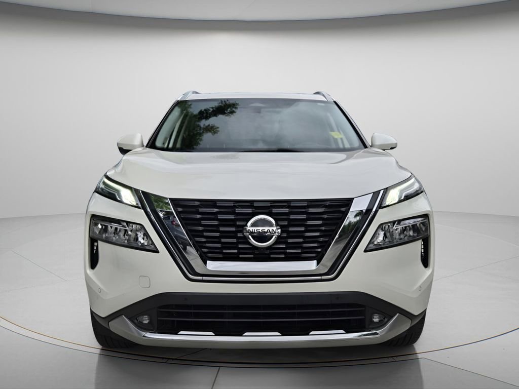 Used 2021 Nissan Rogue Platinum FWD image 5