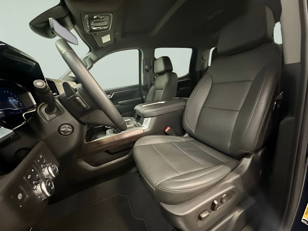 Certified 2022 GMC Sierra 1500 SLT w/ SLT Convenience Package image 24