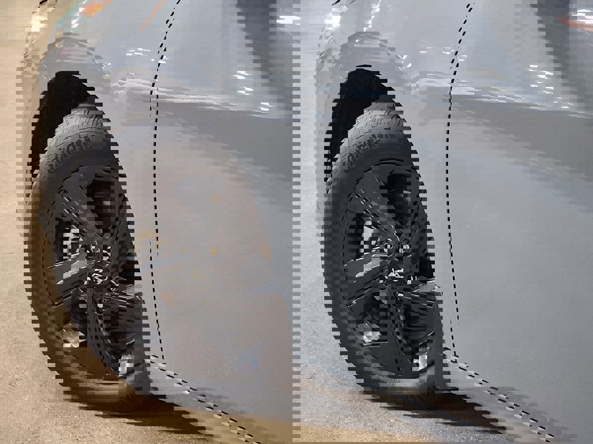 Used 2022 Hyundai Elantra SEL w/ Convenience Package FWD image 23