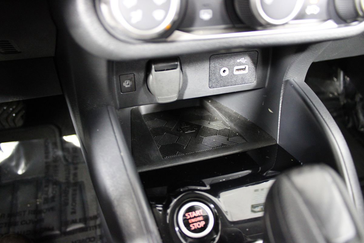 Used 2024 Nissan Versa SV w/ Trunk Package FWD image 17
