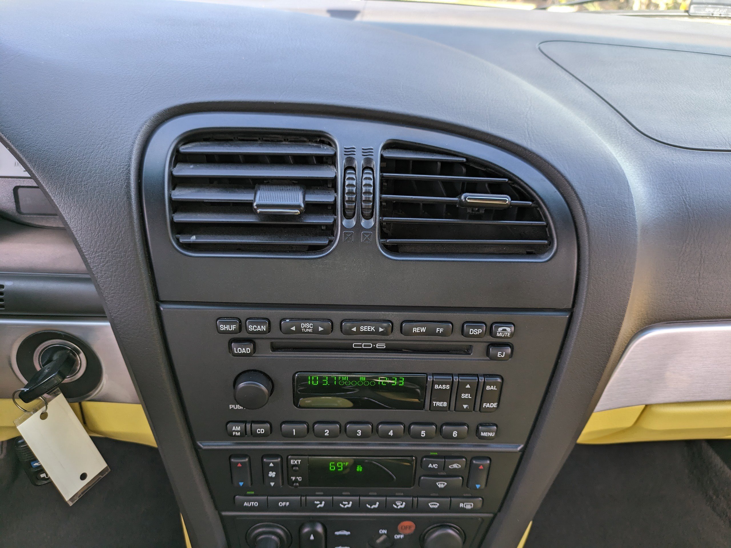 Used 2002 Ford Thunderbird RWD image 16