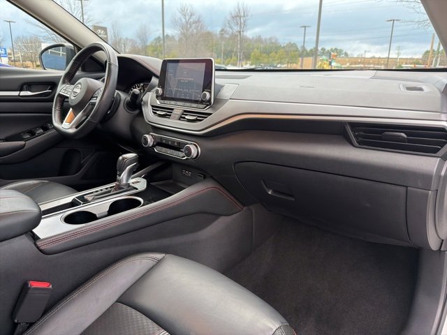 Used 2024 Nissan Altima 2.5 SR image 32