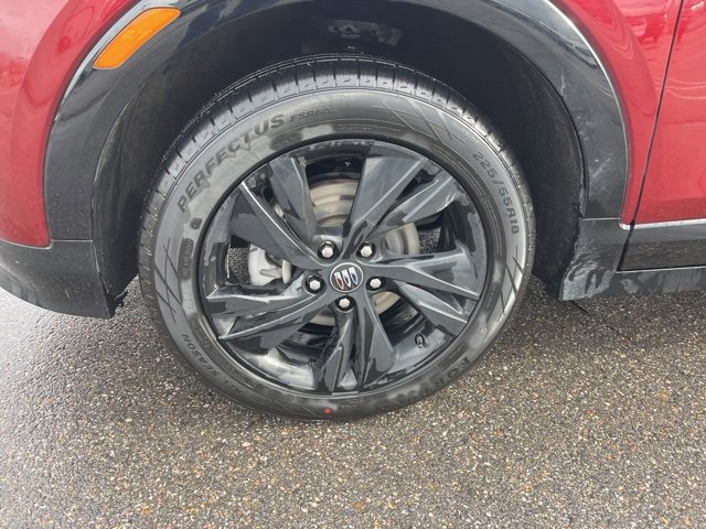 Used 2024 Buick Encore GX Sport Touring image 9