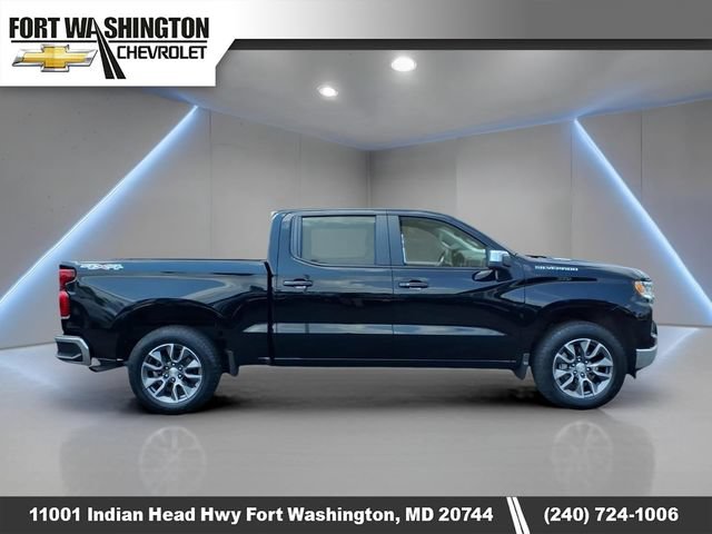 Used 2024 Chevrolet Silverado 1500 LT AWD/4WD image 2