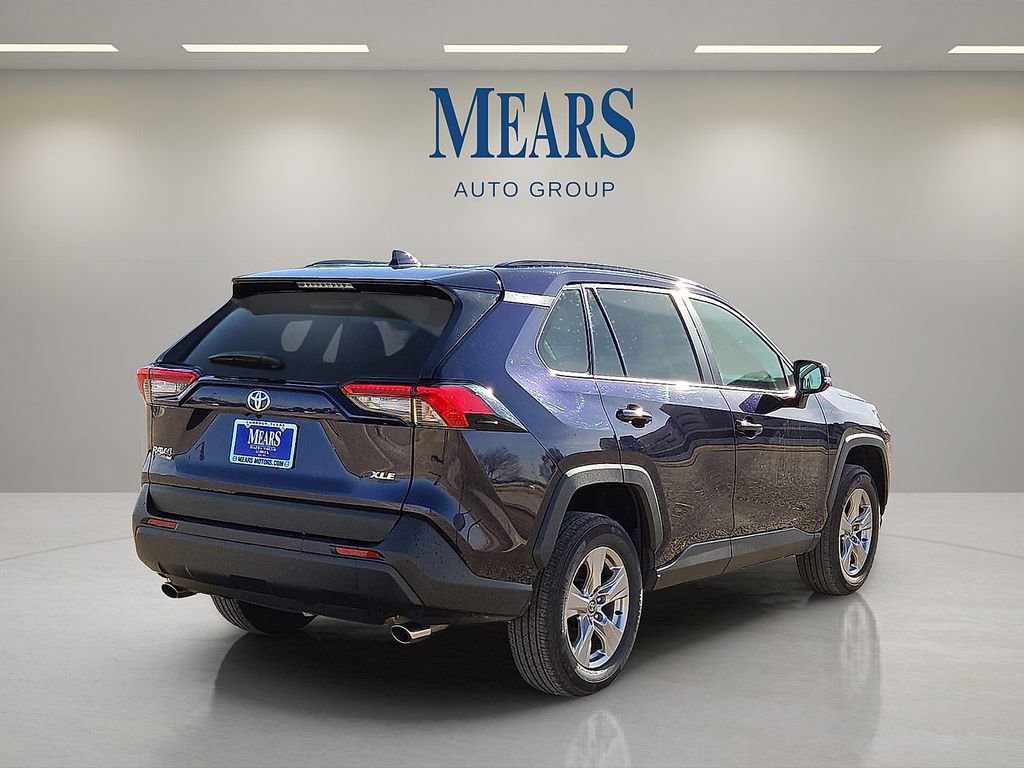Used 2025 Toyota RAV4 XLE image 5