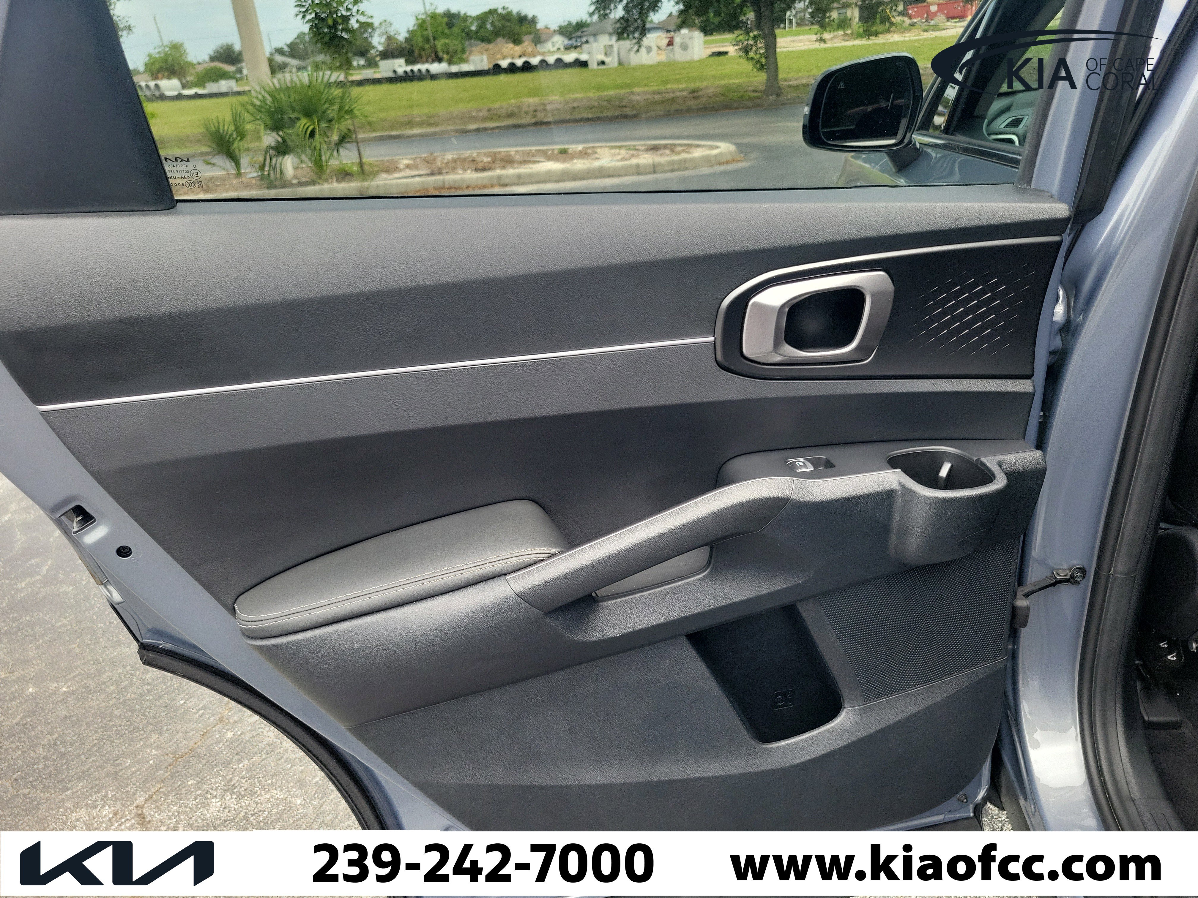 Certified 2023 Kia Sorento LX FWD image 12