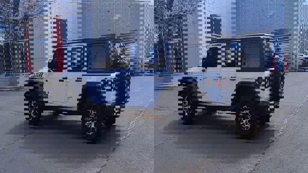 Used 2023 Jeep Wrangler Unlimited Rubicon w/ Cold Weather Group image 6