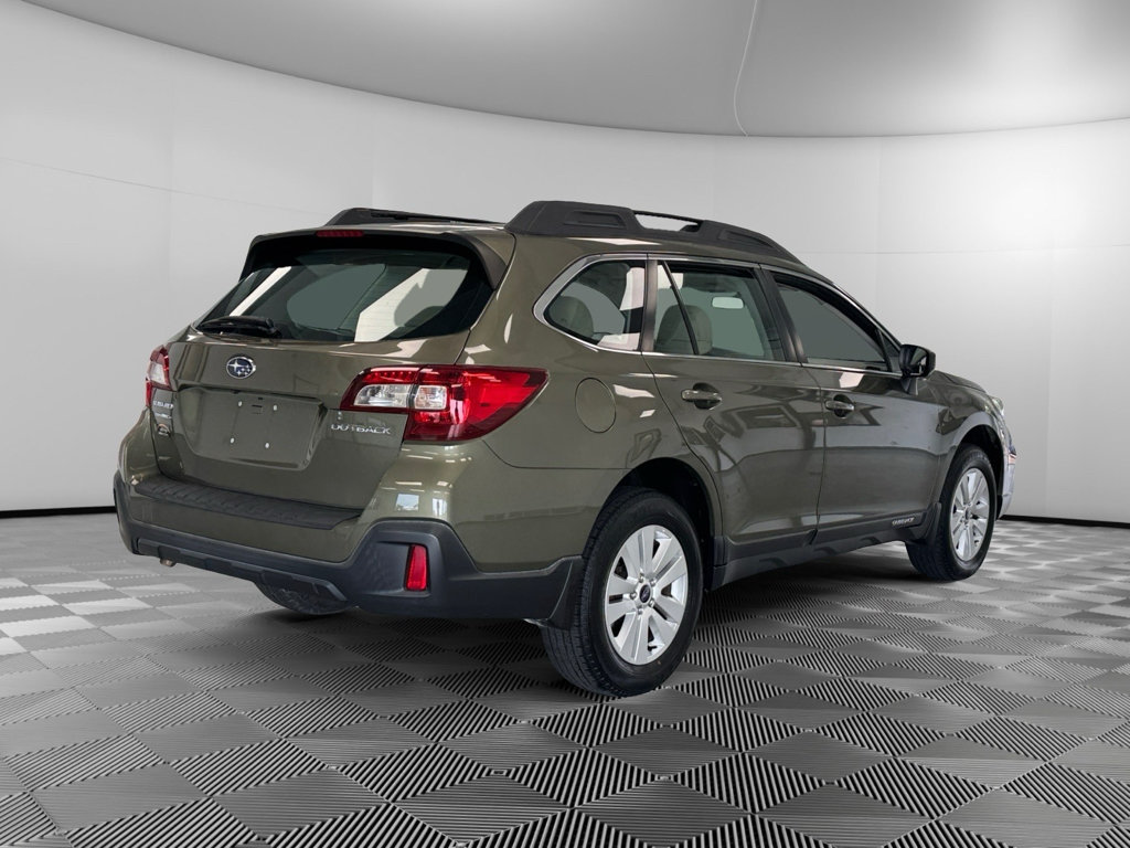 Used 2018 Subaru Outback 2.5i AWD/4WD image 8