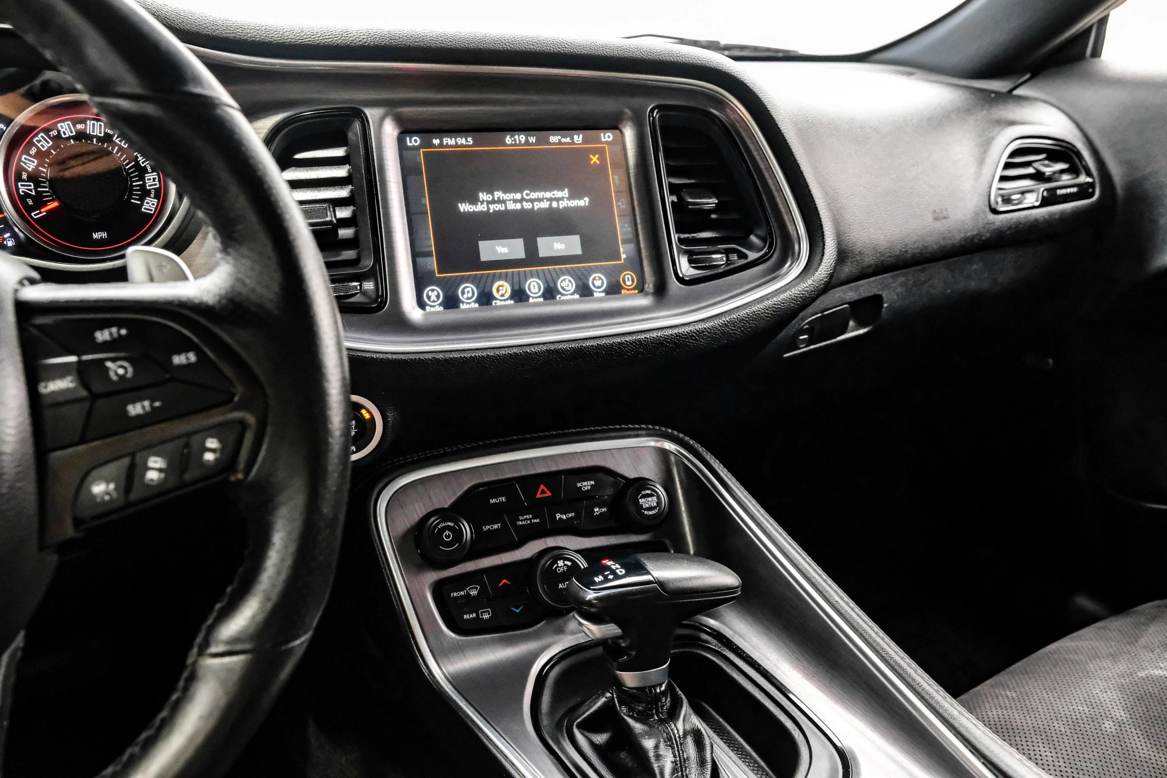 Used 2017 Dodge Challenger R/T Scat Pack RWD image 27