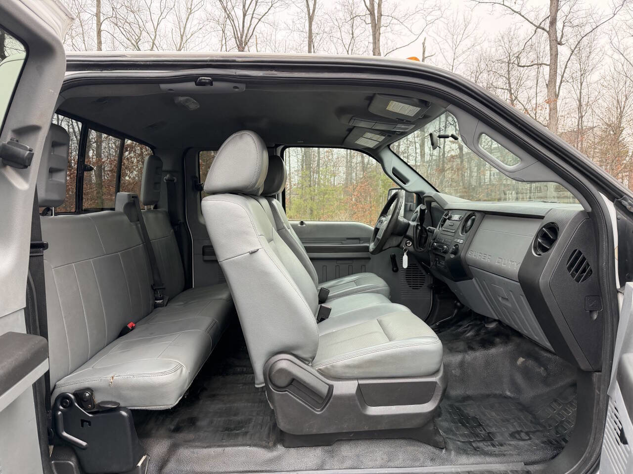 Used 2012 Ford F350 XL w/ Skid Plate Pkg image 25