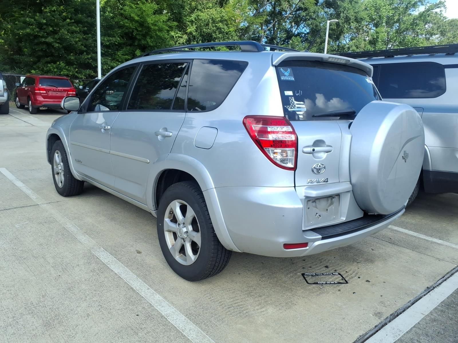 Used 2012 Toyota RAV4 Limited w/ Navigation Value Pkg FWD image 2