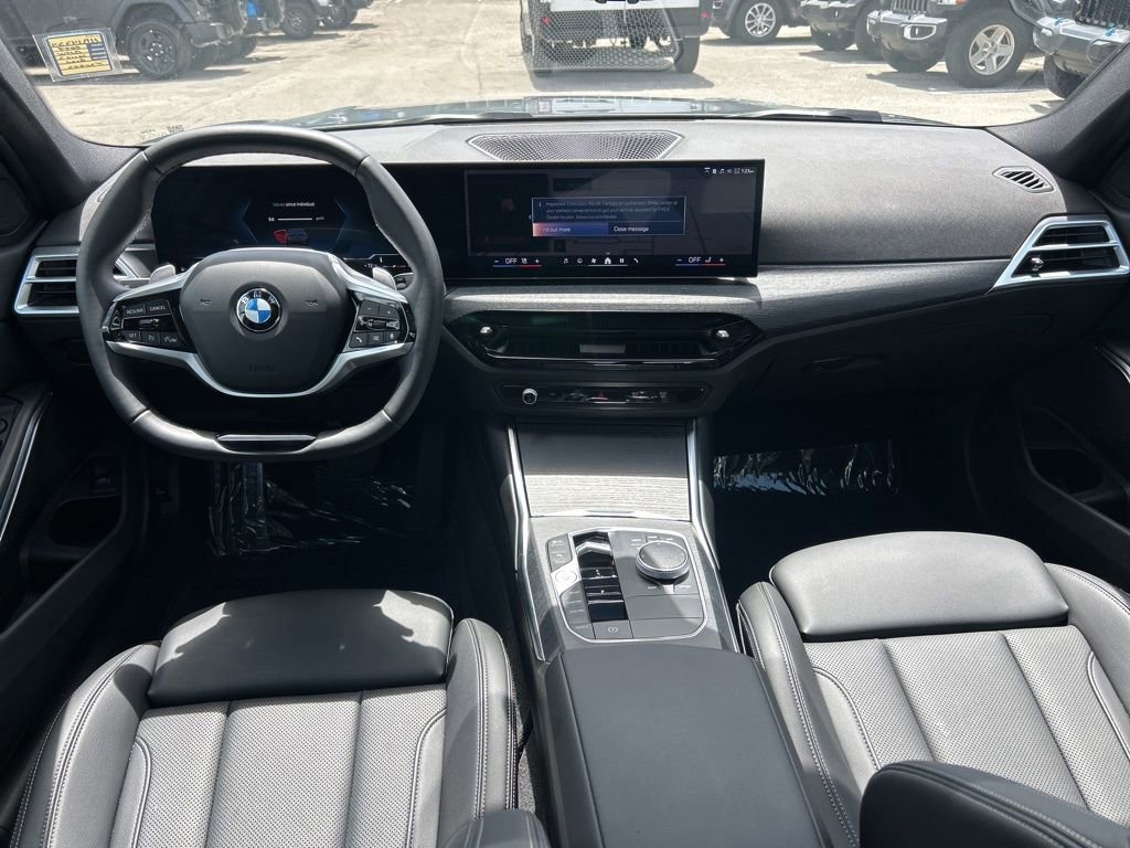 Used 2025 BMW 330i xDrive Sedan w/ Convenience Package image 31