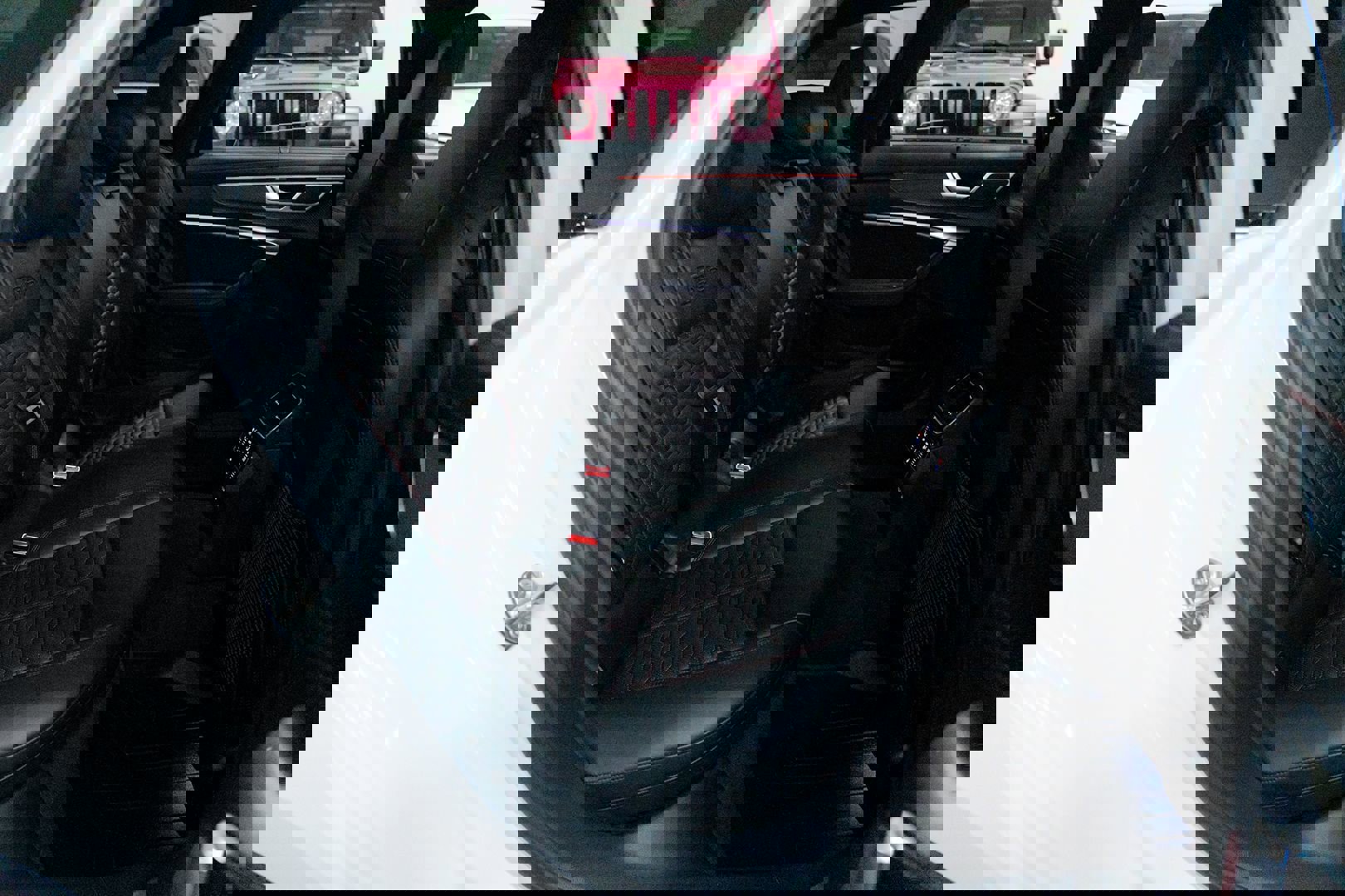 Used 2021 Audi RS 6 w/ Executive Package image 35