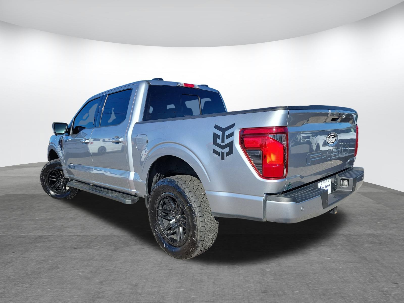 Used 2024 Ford F150 XLT w/ Equipment Group 302A MID image 7