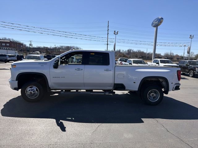 Used 2023 Chevrolet Silverado 3500 High Country image 8