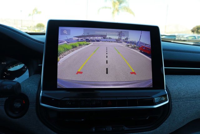 Used 2023 Jeep Compass Sport image 26