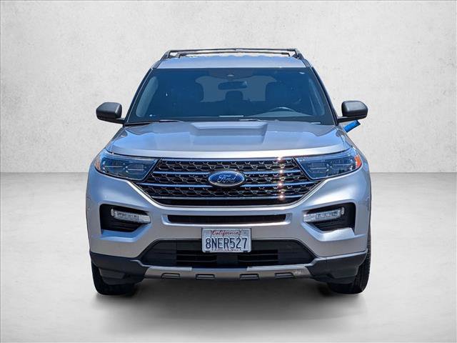 Used 2020 Ford Explorer XLT w/ Equipment Group 202A AWD/4WD image 2