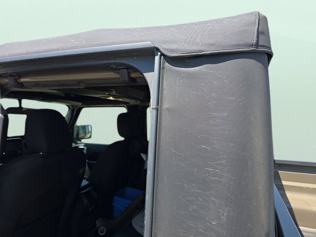 Used 2020 Jeep Gladiator Sport w/ Quick Order Package 24S image 12