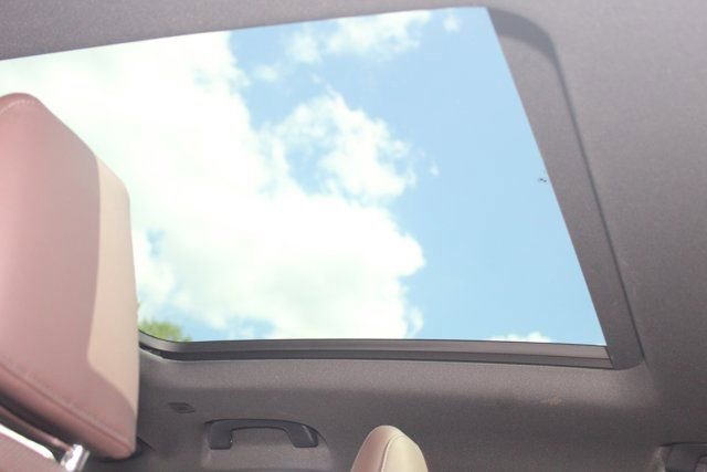 Used 2025 BMW X2 xDrive28i w/ Premium Package image 25