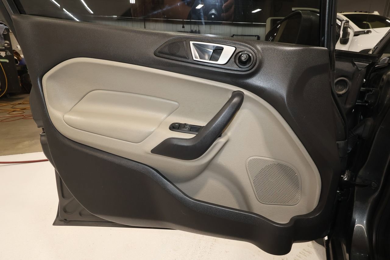 Used 2016 Ford Fiesta Titanium w/ Exterior Protection Package image 12