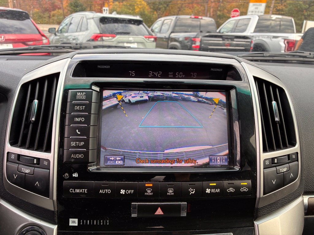 Used 2013 Toyota Land Cruiser AWD/4WD image 37