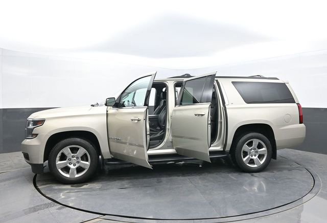 Used 2016 Chevrolet Suburban LT AWD/4WD image 60